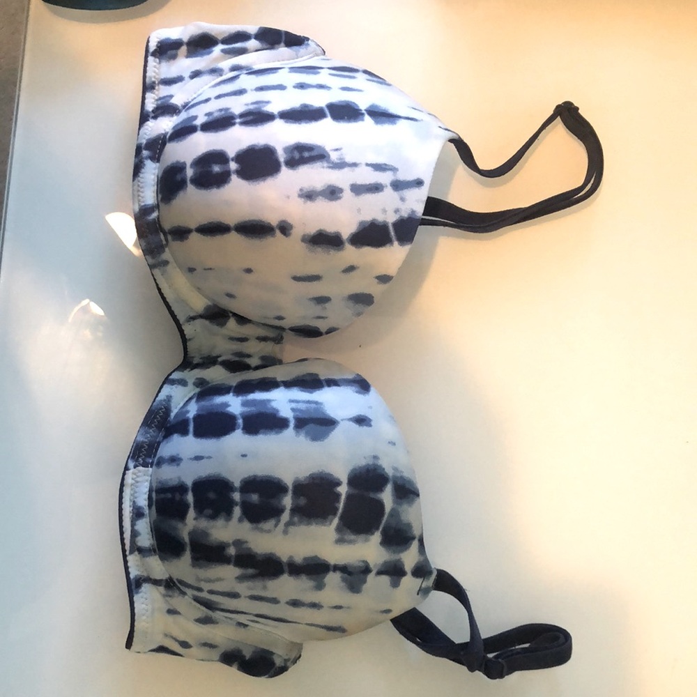 PINK wear everywhere bra